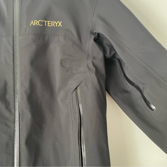 Arc’teryx - Picture 8 of 15